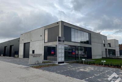 Industrieel gebouw te huur in Overpelt