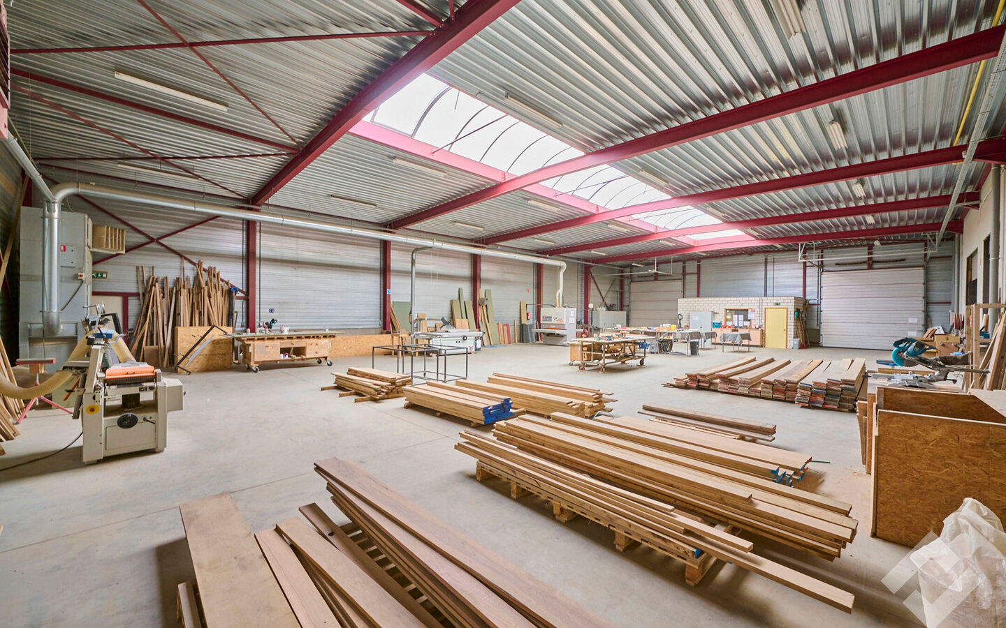 Industrieel gebouw te koop in Lommel